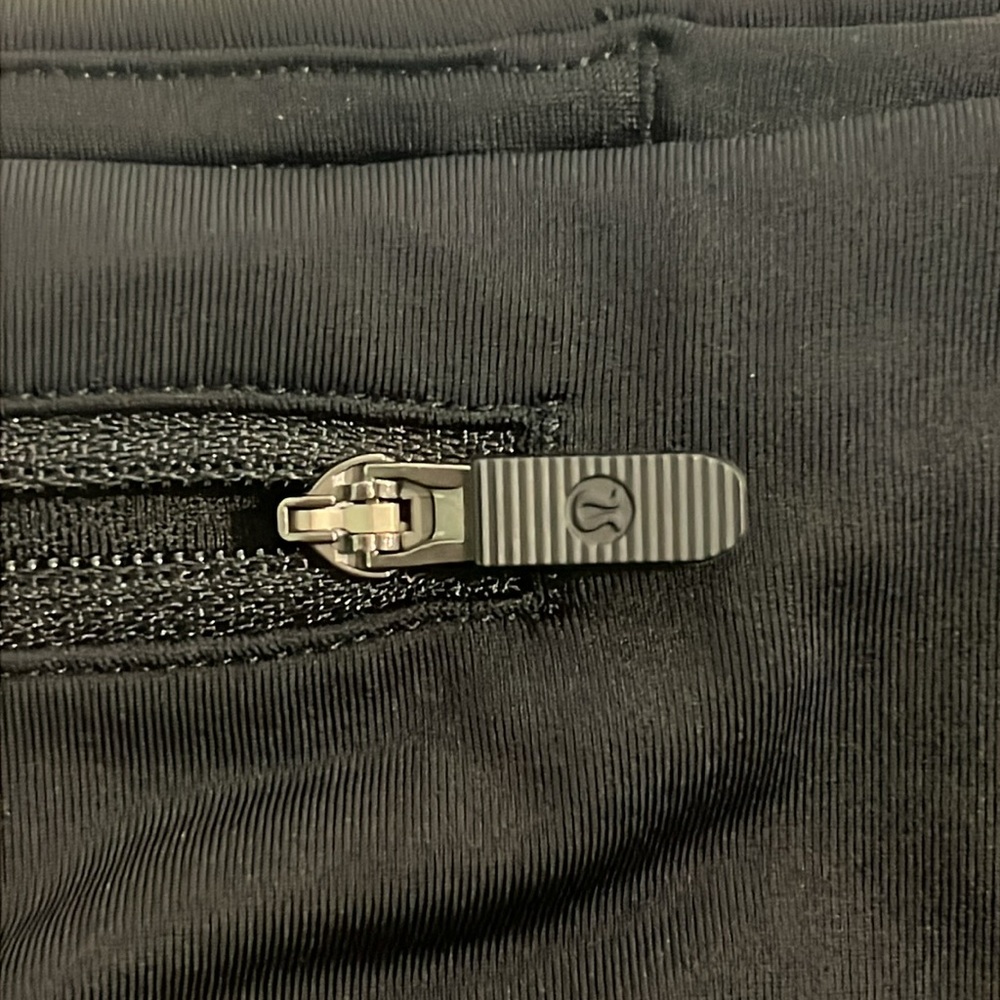 Lululemon Pace Rival Skirt, Cincinnati Bearcats, Size 12 - Picture 9 of 14